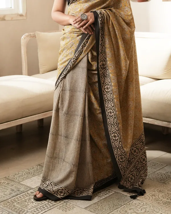 Mustard_Cotton_Dual_Print_Mul_Saree_For_Women